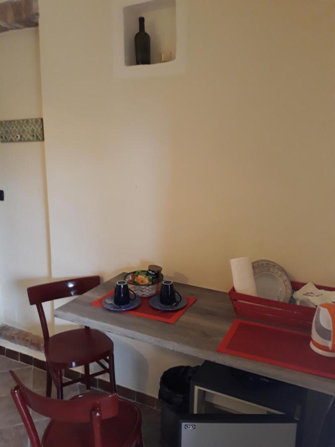Cascina Binelli Farm stay *